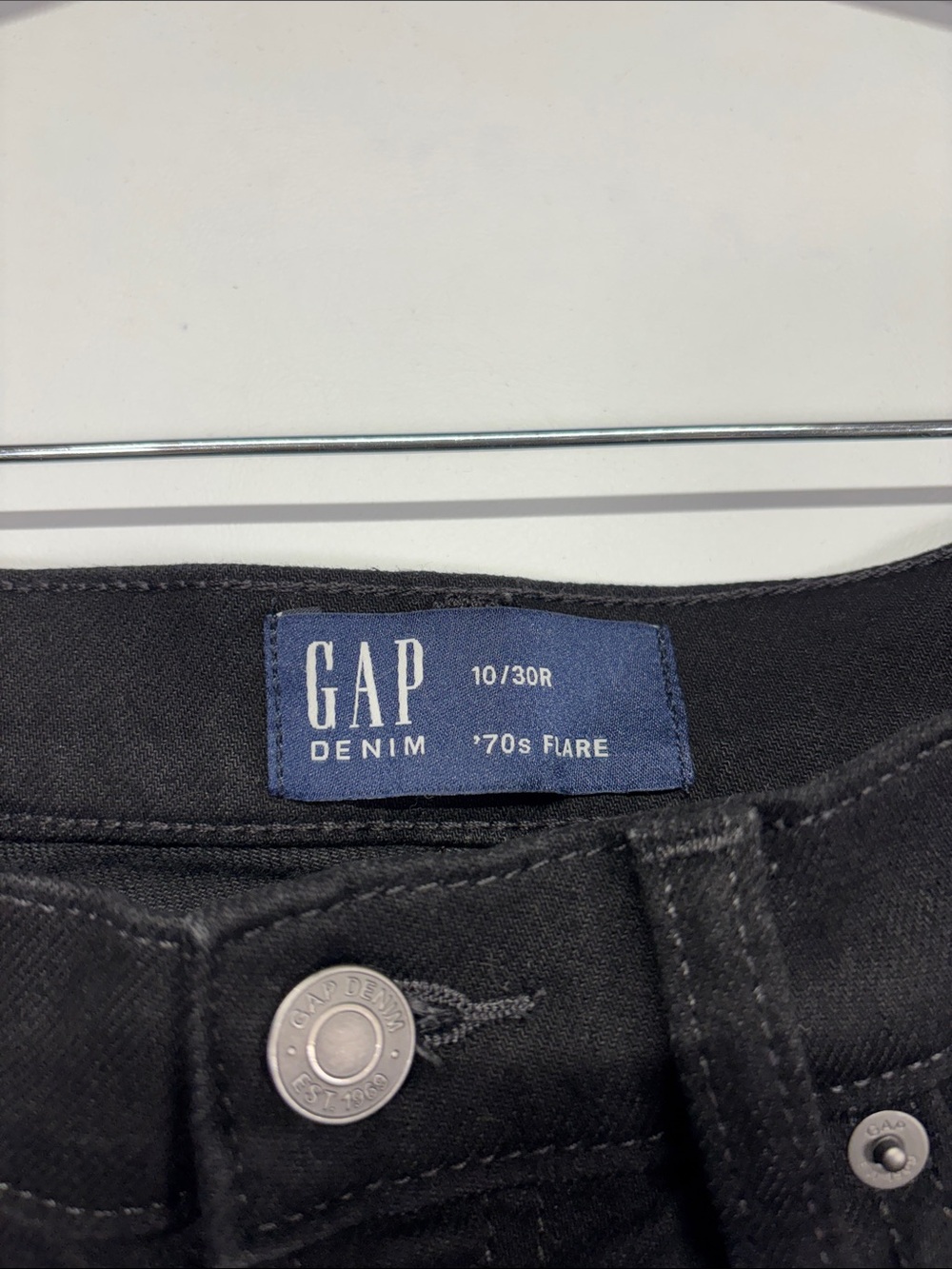 ✨GAP Denim 70s Flare Jeans Black Retro Wide Leg Women’s Jeans Black Size 10/30R - Picture 8 of 15